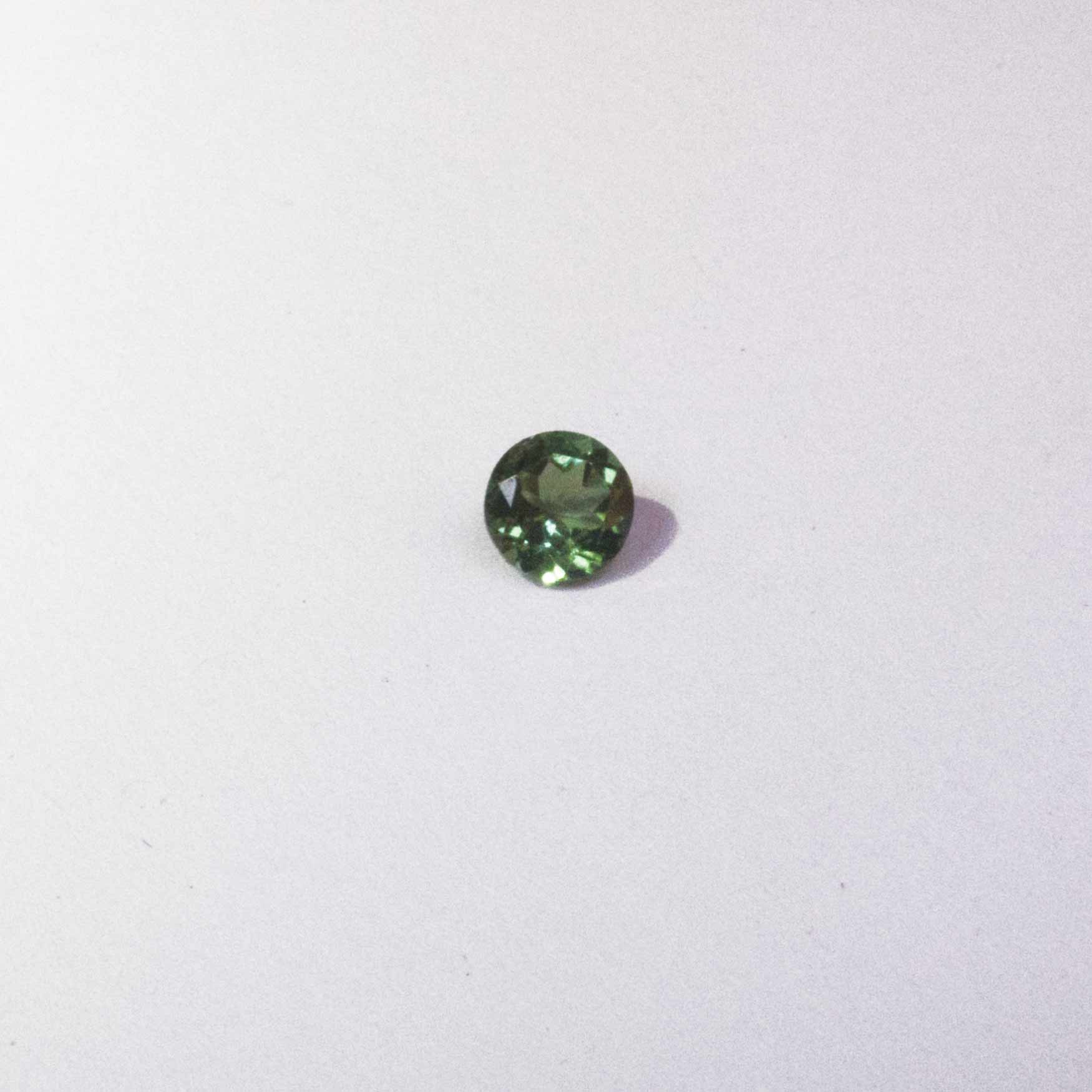 Bague de fiançailles grenoble, pierre verte